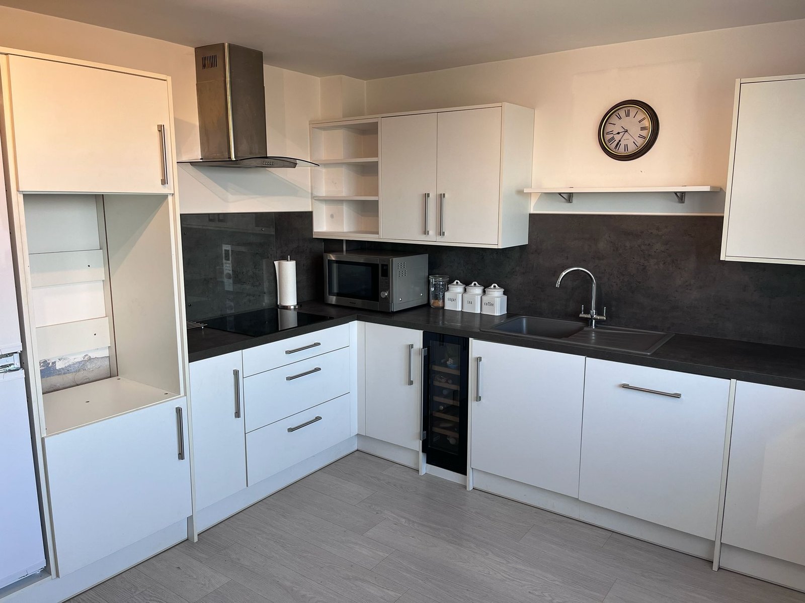 Kitchen before refresh