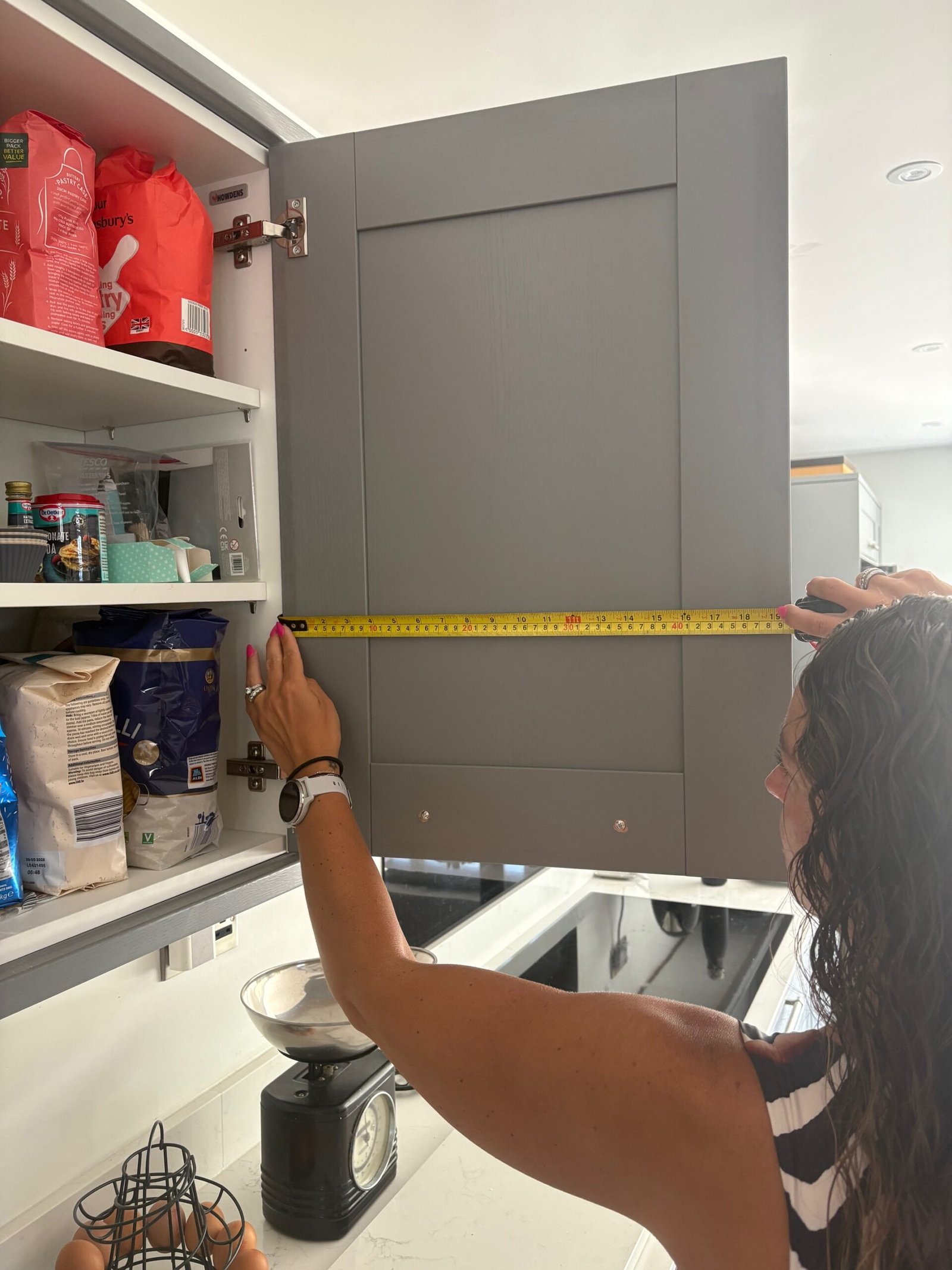 How to measure door width